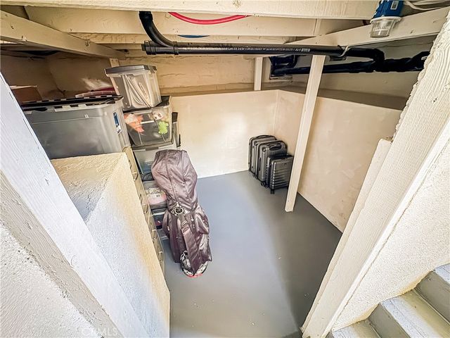 4032 Elmwood Court, Riverside, CA 92506