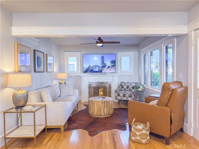 4032 Elmwood Court, Riverside, CA 92506