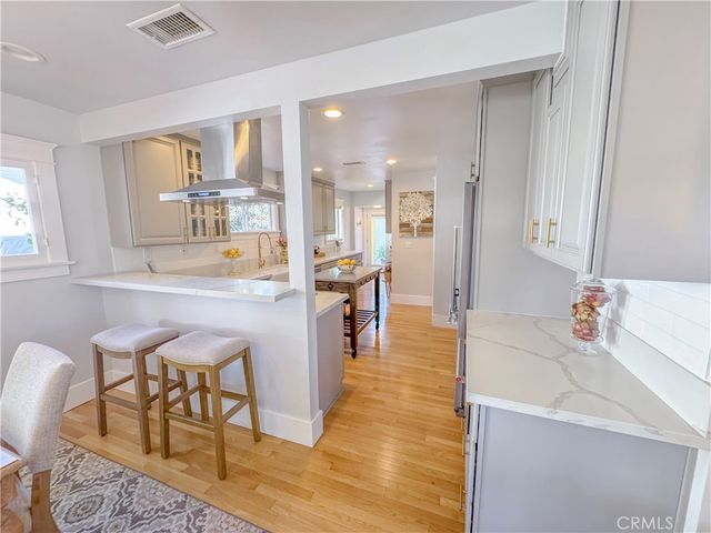 4032 Elmwood Court, Riverside, CA 92506