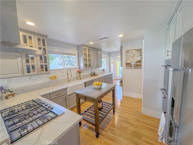 4032 Elmwood Court, Riverside, CA 92506