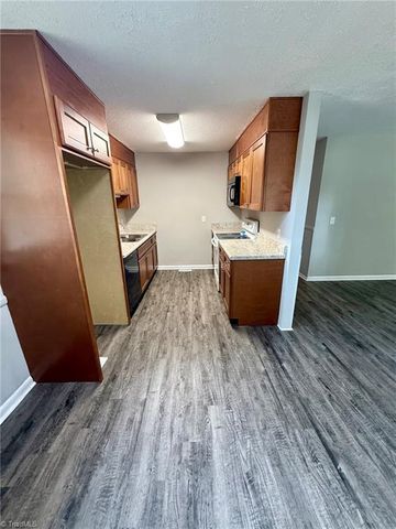 130 Arlington Avenue, Jonesville, NC 28642