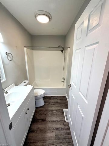 130 Arlington Avenue, Jonesville, NC 28642