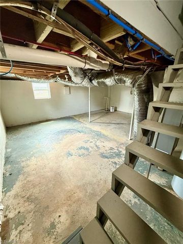 130 Arlington Avenue, Jonesville, NC 28642