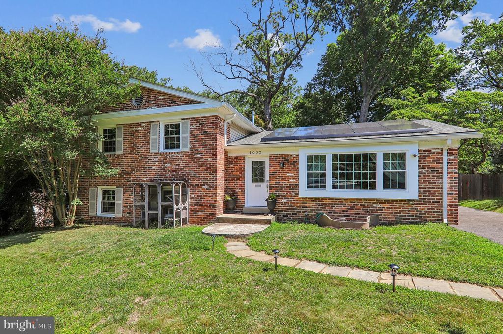 1002 DEVERE DR, Silver Spring, MD 20903