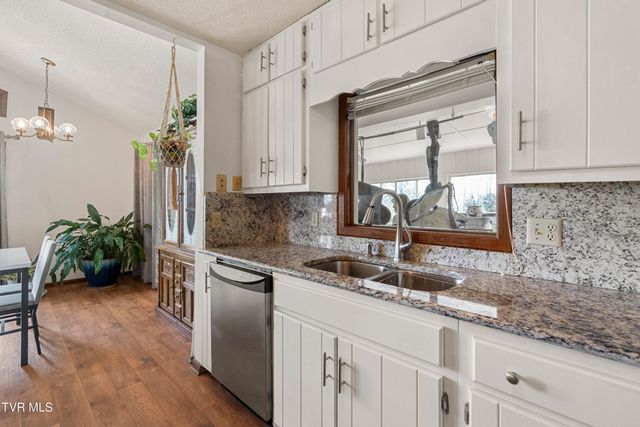 255 West Old Kentucky Road, Greeneville, TN 37743