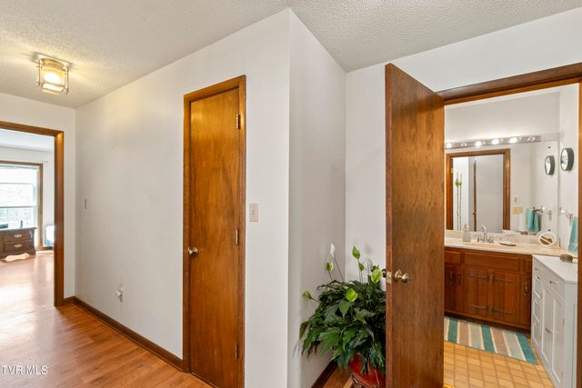 255 West Old Kentucky Road, Greeneville, TN 37743