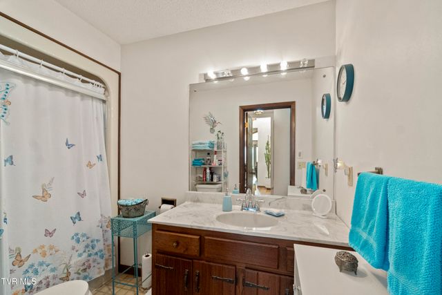 255 West Old Kentucky Road, Greeneville, TN 37743
