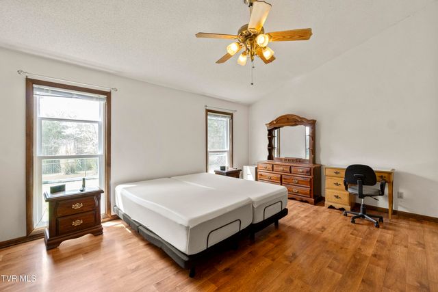255 West Old Kentucky Road, Greeneville, TN 37743