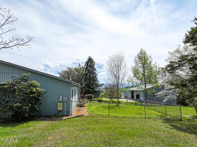255 West Old Kentucky Road, Greeneville, TN 37743
