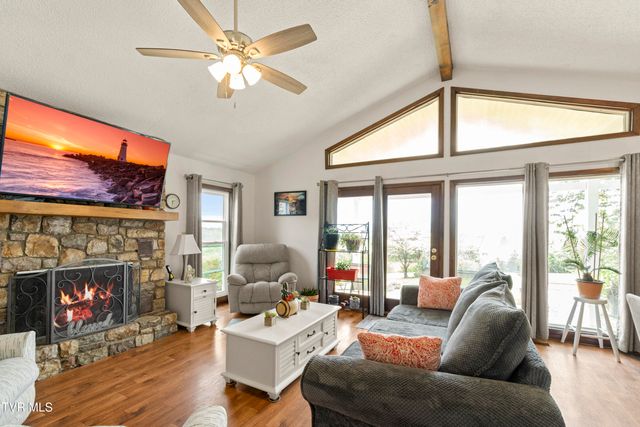 255 West Old Kentucky Road, Greeneville, TN 37743
