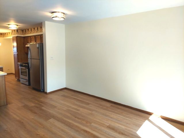 1935 APPALOOSA Drive, Naperville, IL 60565