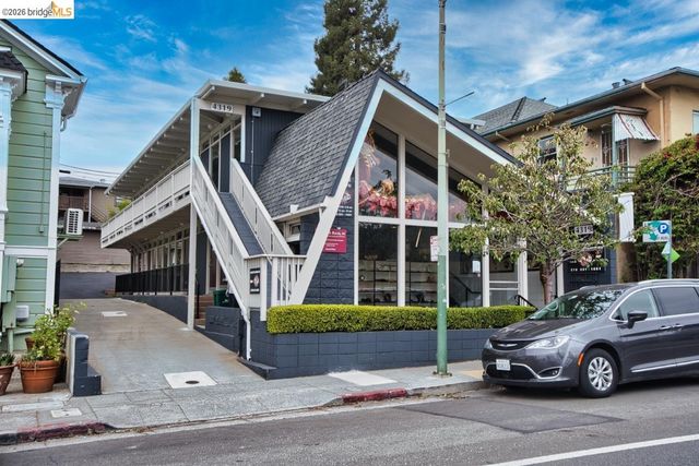 4319 Piedmont Ave, Oakland, CA 94611
