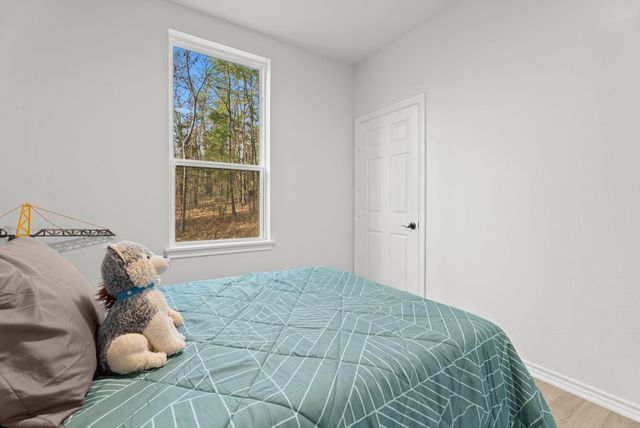 18654 Quiet Anchor Ln, Flint, TX 75762