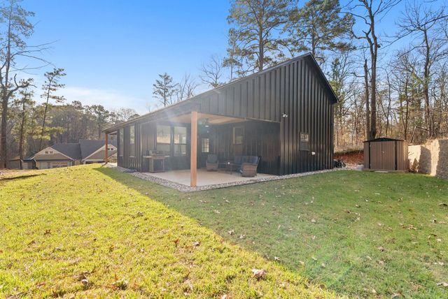 18654 Quiet Anchor Ln, Flint, TX 75762