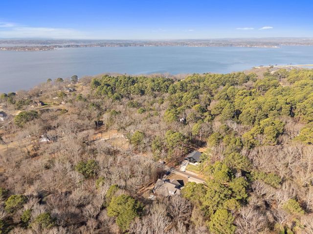 18654 Quiet Anchor Ln, Flint, TX 75762