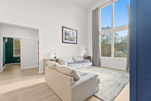 18654 Quiet Anchor Ln, Flint, TX 75762