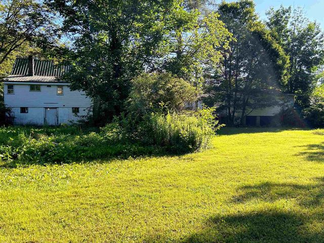 558 Second NH Turnpike, Hillsborough, NH 03244