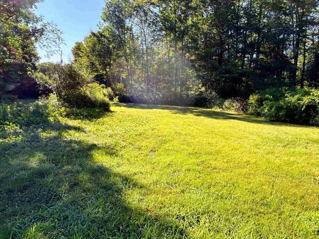 558 Second NH Turnpike, Hillsborough, NH 03244