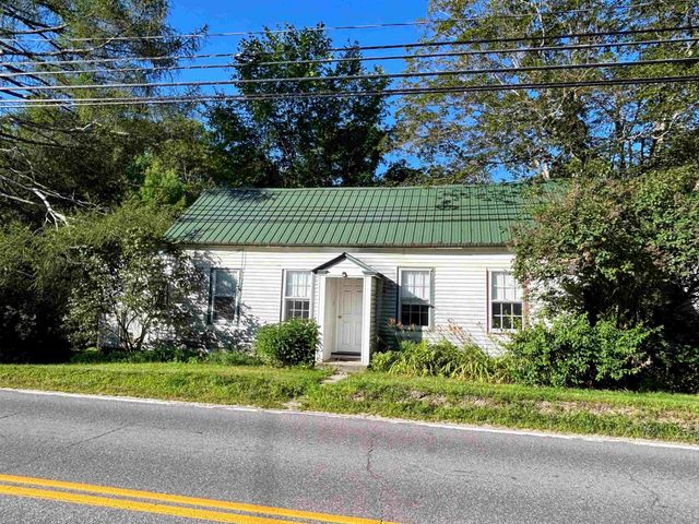558 Second NH Turnpike, Hillsborough, NH 03244