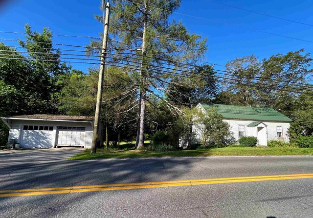 558 Second NH Turnpike, Hillsborough, NH 03244