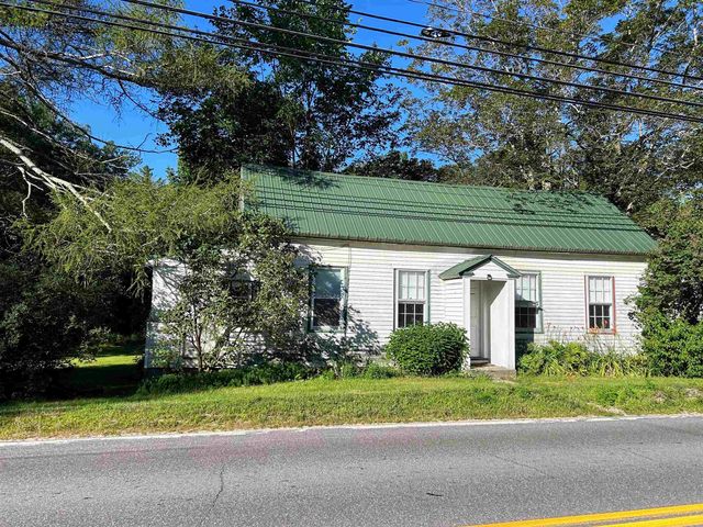 558 Second NH Turnpike, Hillsborough, NH 03244