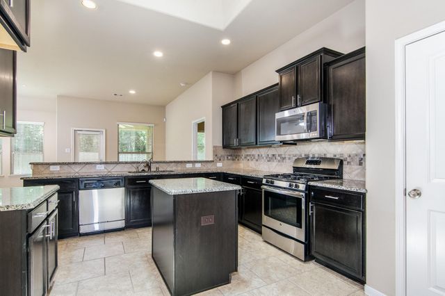 7479 Durango Creek Drive, Magnolia, TX 77354