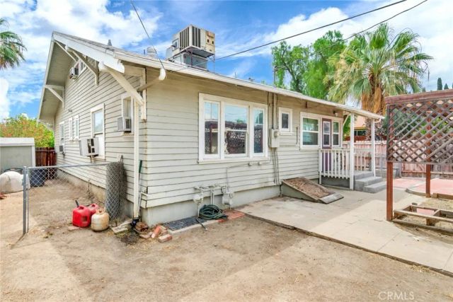 624 S Victoria, Corona, CA 92879