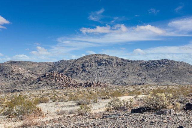 125 Utah Trail, 29 Palms, CA 92277