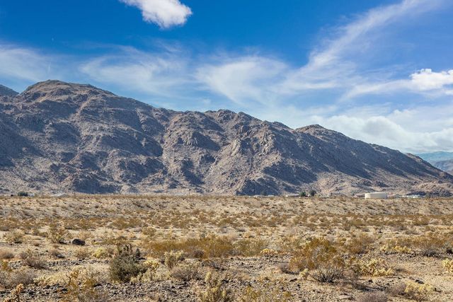 125 Utah Trail, 29 Palms, CA 92277