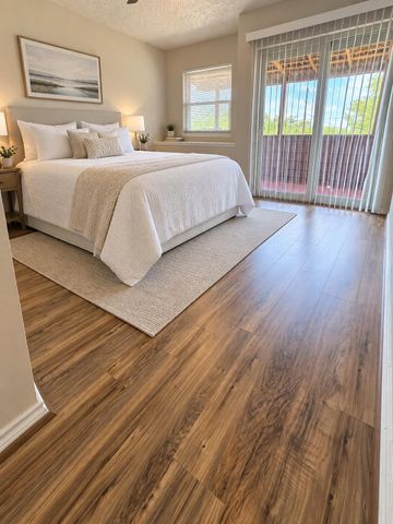5503 Thunderbird ST B, Lago Vista, TX 78645