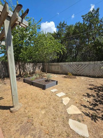 5503 Thunderbird ST B, Lago Vista, TX 78645