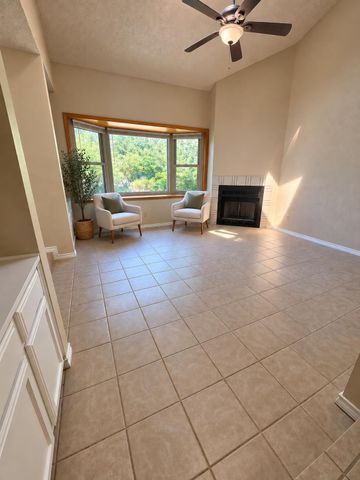 5503 Thunderbird ST B, Lago Vista, TX 78645