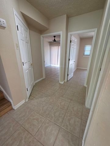 5503 Thunderbird ST B, Lago Vista, TX 78645