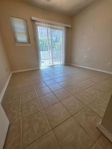 5503 Thunderbird ST B, Lago Vista, TX 78645