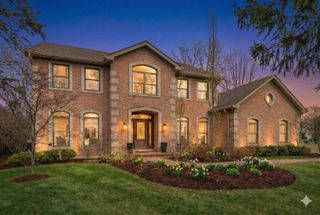 1087 Highland Avenue, Lake Forest, IL 60045