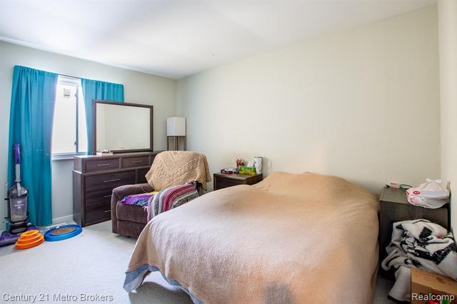 6101 Belsay Road, Grand Blanc, MI 48439