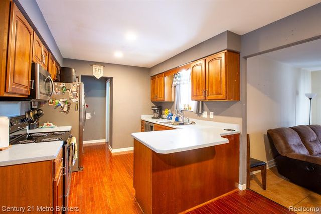 6101 Belsay Road, Grand Blanc, MI 48439