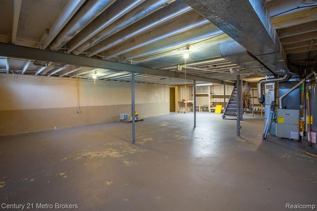 6101 Belsay Road, Grand Blanc, MI 48439