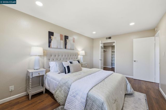 2332 D St, Hayward, CA 94541