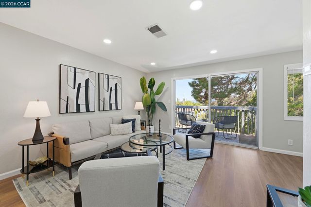 2332 D St, Hayward, CA 94541