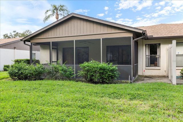 462 OAK HILL CIRCLE 5, Sarasota, FL 34232