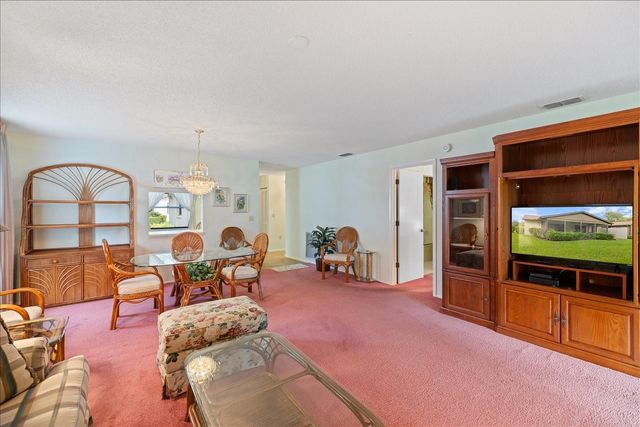 462 OAK HILL CIRCLE 5, Sarasota, FL 34232