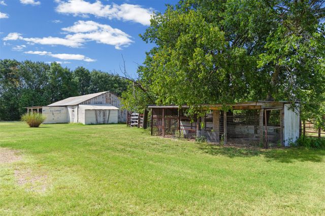 1372 Greathouse Road, Waxahachie, TX 75167