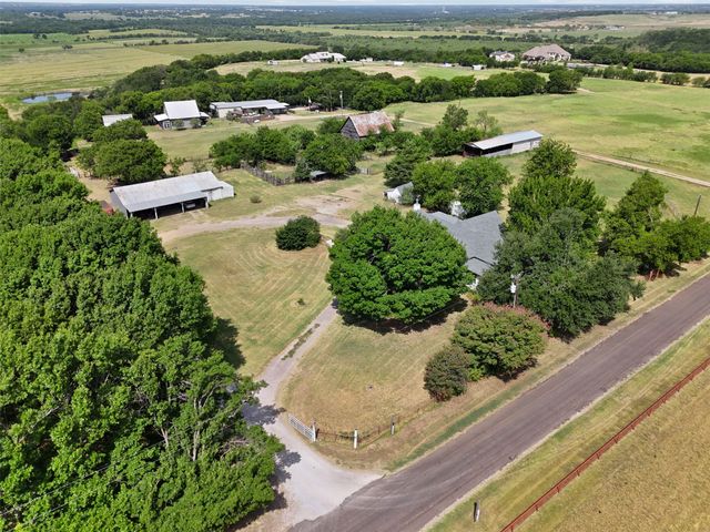 1372 Greathouse Road, Waxahachie, TX 75167