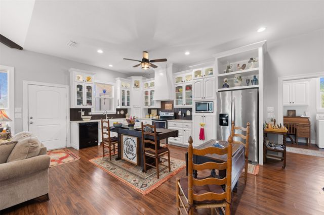 1372 Greathouse Road, Waxahachie, TX 75167