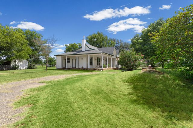1372 Greathouse Road, Waxahachie, TX 75167