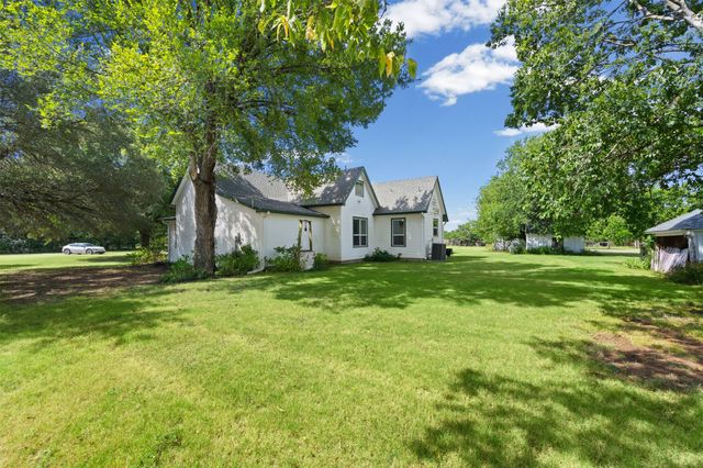 1372 Greathouse Road, Waxahachie, TX 75167