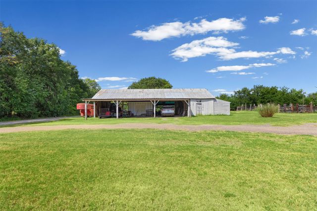 1372 Greathouse Road, Waxahachie, TX 75167