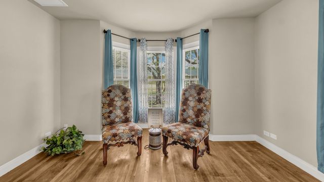 1715 N Oak Avenue, Mineral Wells, TX 76067