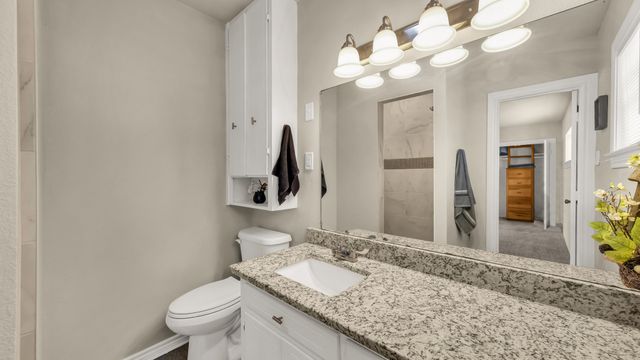 1715 N Oak Avenue, Mineral Wells, TX 76067